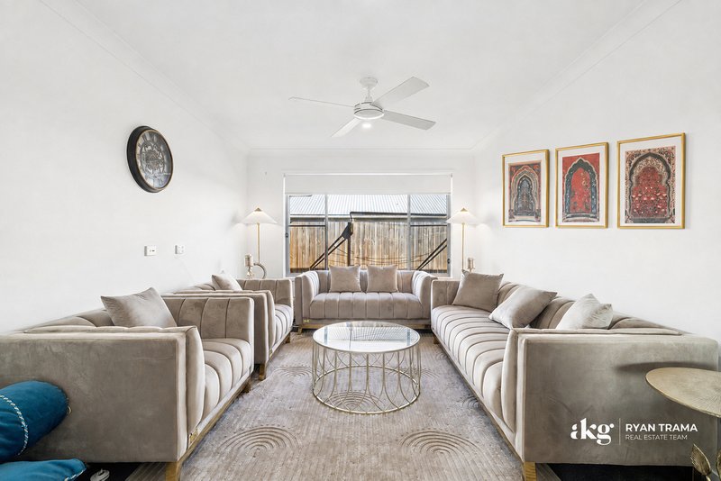 Photo - 7 Cottee Circuit, Park Ridge QLD 4125 - Image 3