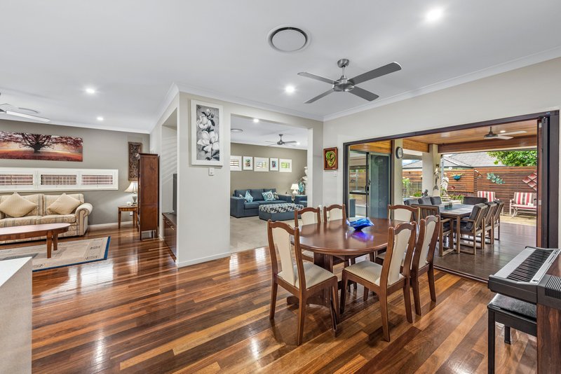 Photo - 7 Couples Street, North Lakes QLD 4509 - Image 6