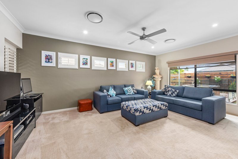 Photo - 7 Couples Street, North Lakes QLD 4509 - Image 7