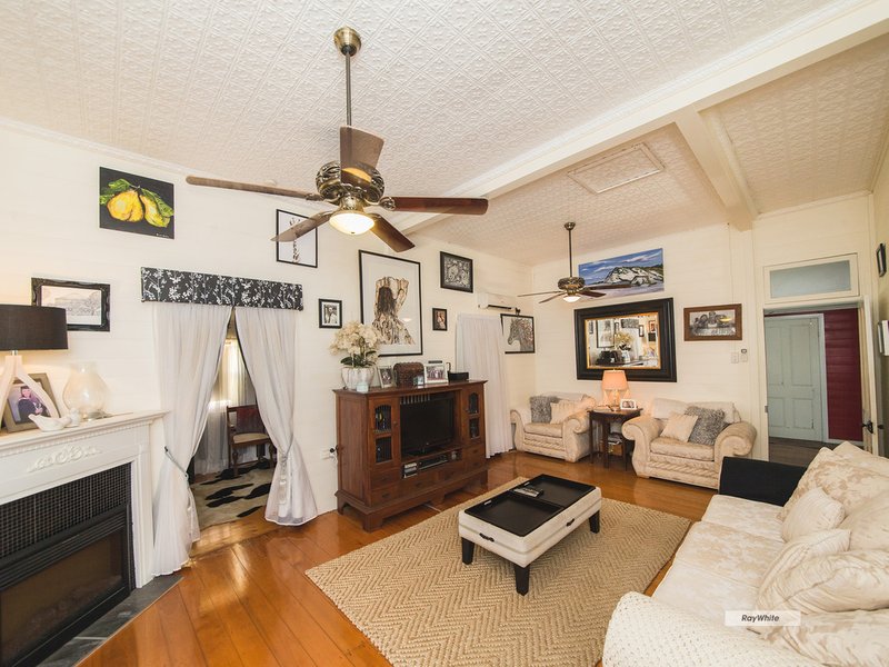 Photo - 7 Cousins Street, The Range QLD 4700 - Image 3