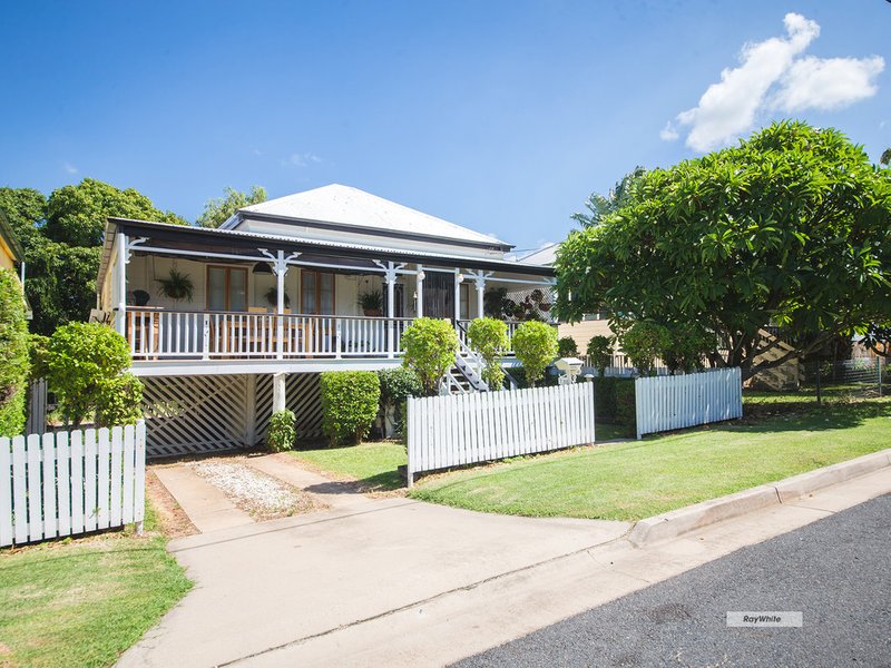 Photo - 7 Cousins Street, The Range QLD 4700 - Image 12