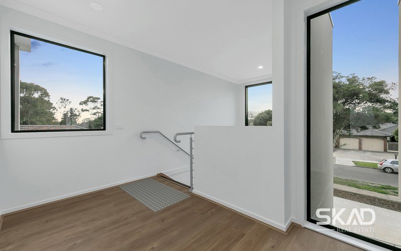 Photo - 7 Coventry Crescent, Mill Park VIC 3082 - Image 18