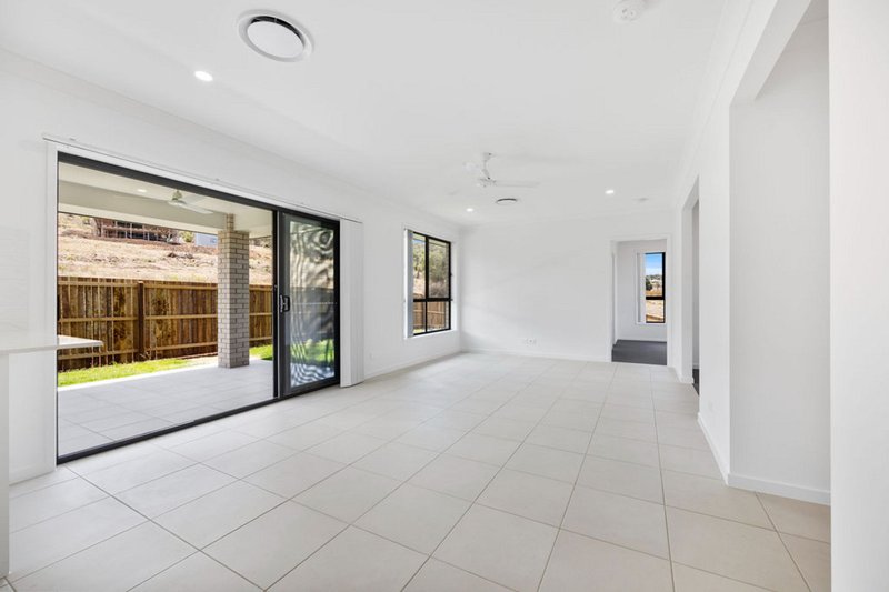 Photo - 7 Cowarie Court, Gowrie Junction QLD 4352 - Image 3
