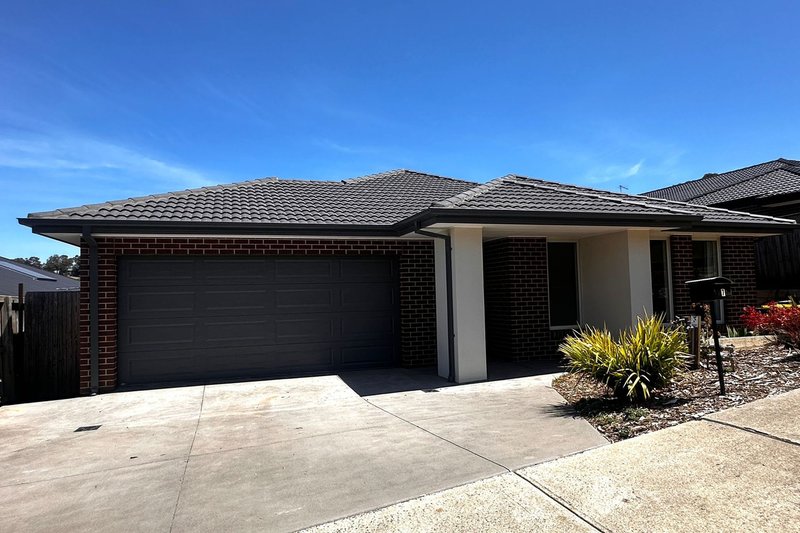 7 Cowdray Crescent, Officer VIC 3809