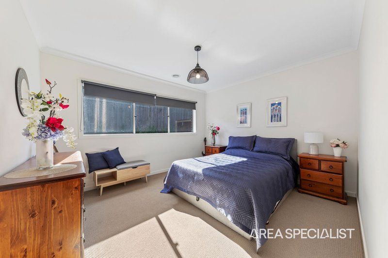 Photo - 7 Cowdray Crescent, Officer VIC 3809 - Image 5