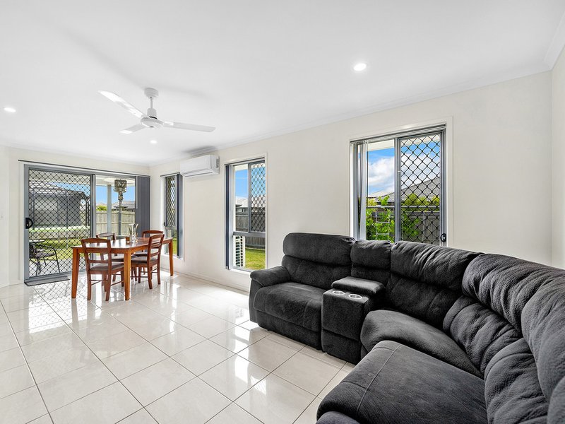 Photo - 7 Cowrie Crescent, Burpengary East QLD 4505 - Image 6