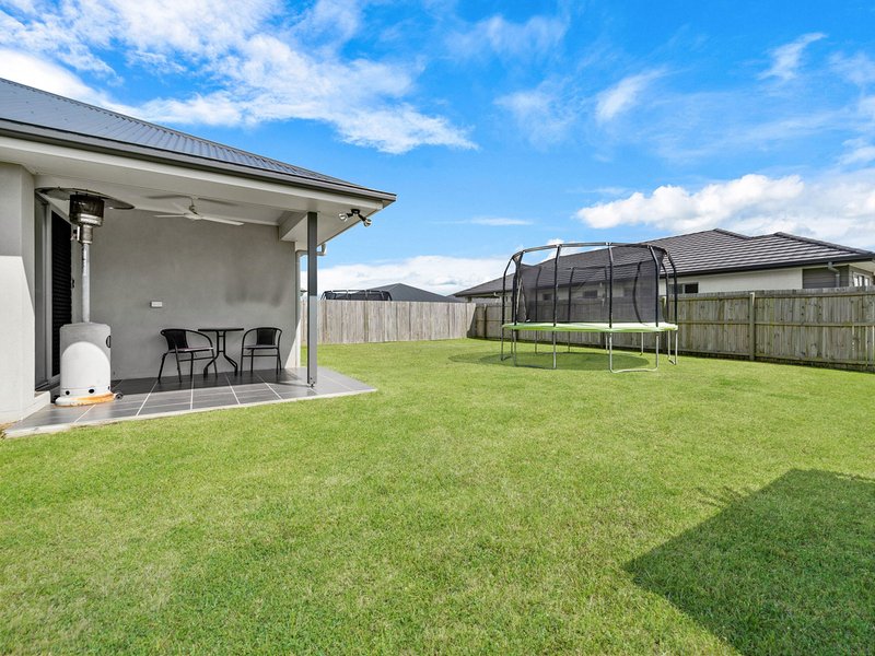 Photo - 7 Cowrie Crescent, Burpengary East QLD 4505 - Image 14