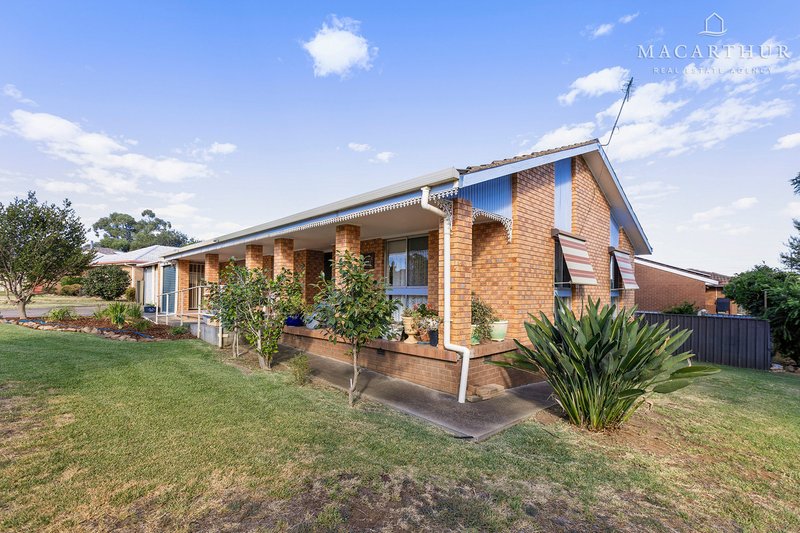 Photo - 7 Cox Avenue, Forest Hill NSW 2651 - Image 5