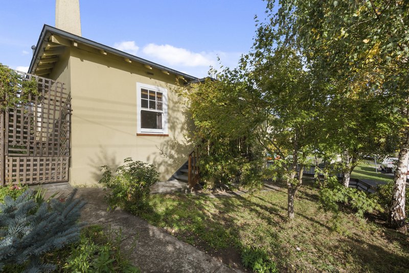 Photo - 7 Cox Avenue, Lutana TAS 7009 - Image 2