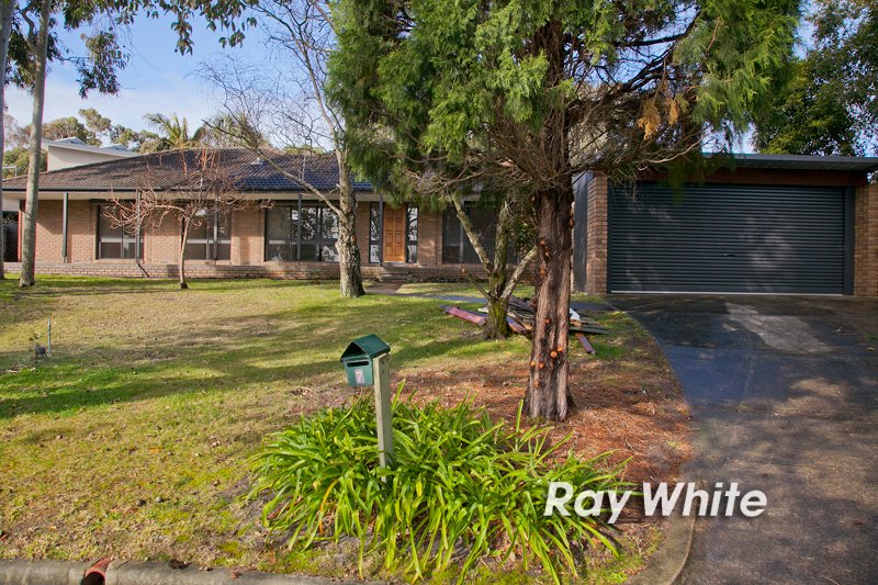 Photo - 7 Crathie Court, Frankston VIC 3199 - Image 2