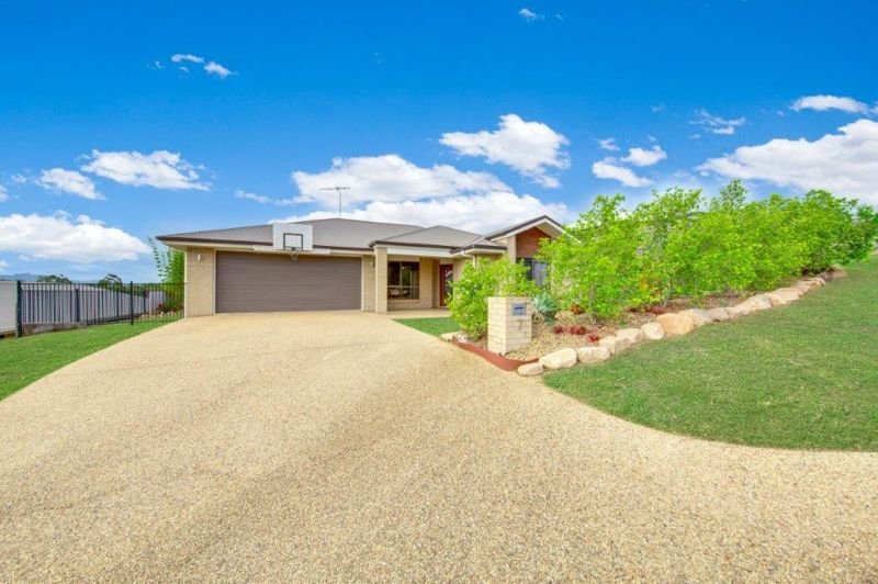 Photo - 7 Cressbrook Street, Clinton QLD 4680 - Image 1