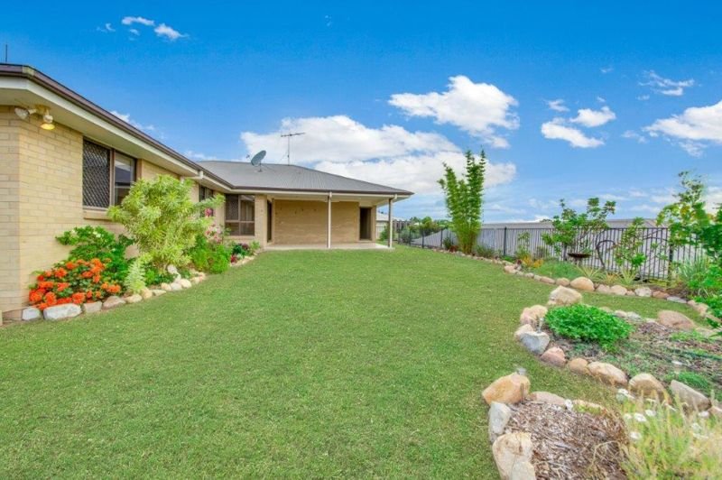 Photo - 7 Cressbrook Street, Clinton QLD 4680 - Image 15