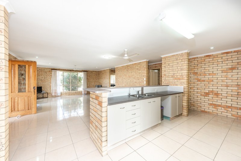 Photo - 7 Crest Court, Avoca QLD 4670 - Image 9