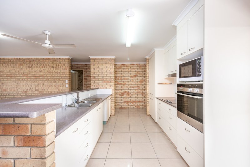 Photo - 7 Crest Court, Avoca QLD 4670 - Image 10