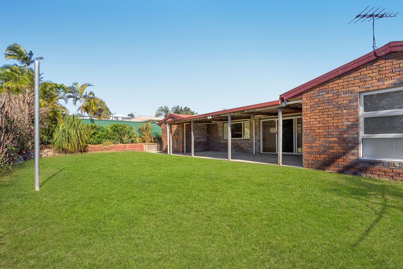 Photo - 7 Crocus Street, Daisy Hill QLD 4127 - Image 2