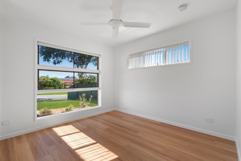 Photo - 7 Crocus Street, Daisy Hill QLD 4127 - Image 9