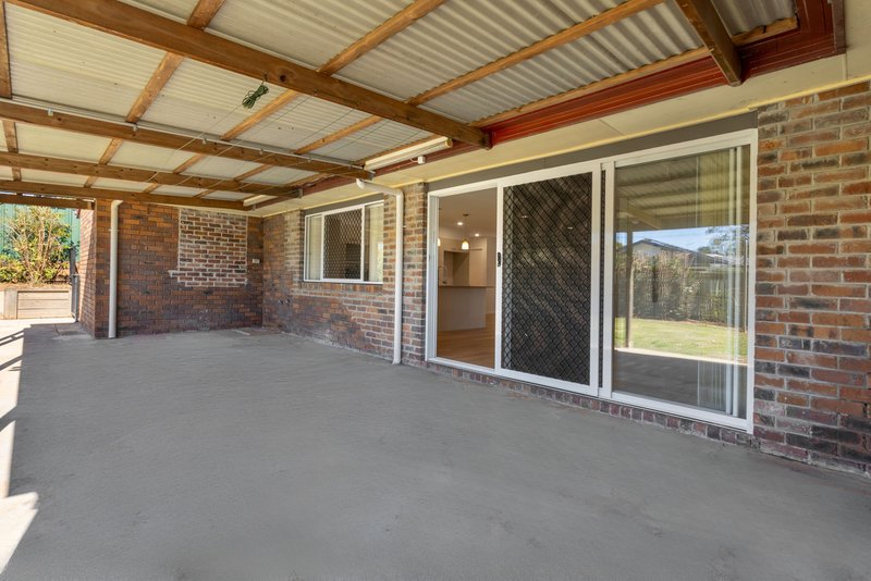 Photo - 7 Crocus Street, Daisy Hill QLD 4127 - Image 13