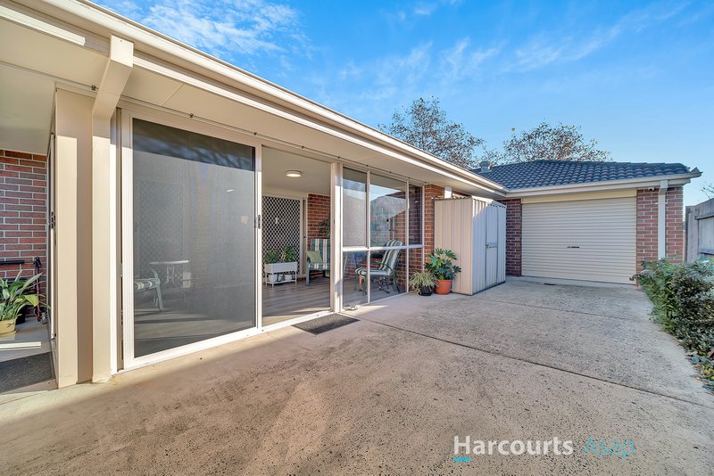 Photo - 7 Cromford Crescent, Narre Warren South VIC 3805 - Image 17