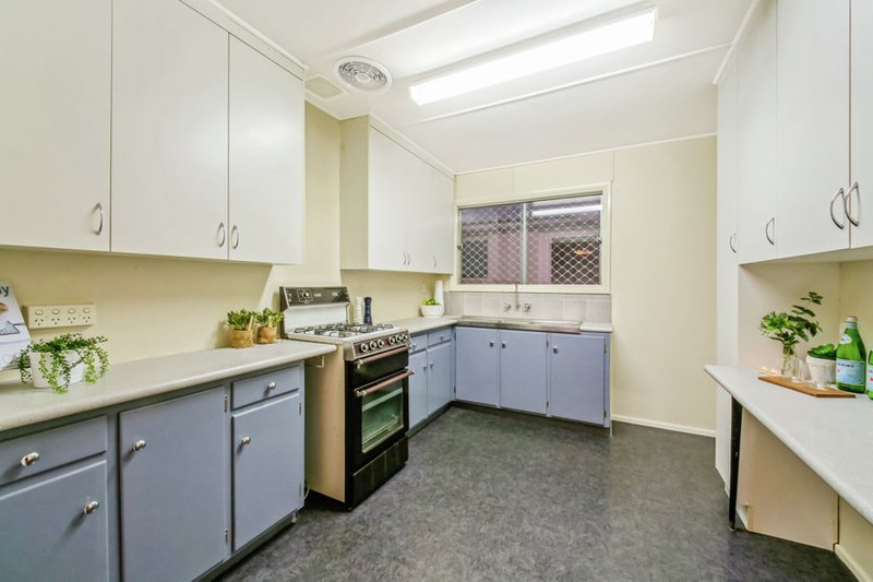 Photo - 7 Cross Street, Mitchelton QLD 4053 - Image 6