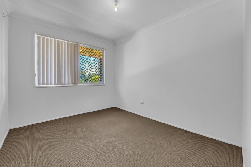 Photo - 7 Crown Street, Alexandra Hills QLD 4161 - Image 5