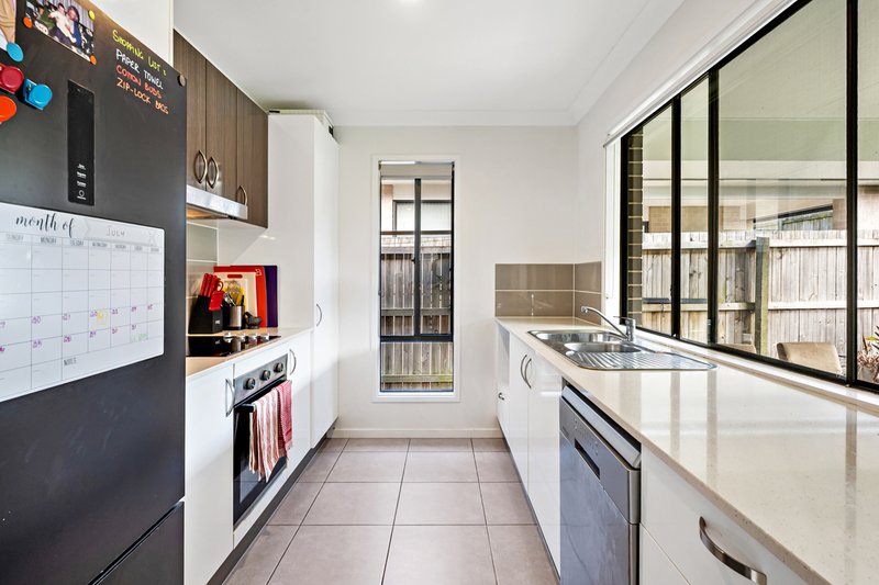 Photo - 7 Cruiser Street, Burpengary QLD 4505 - Image 8