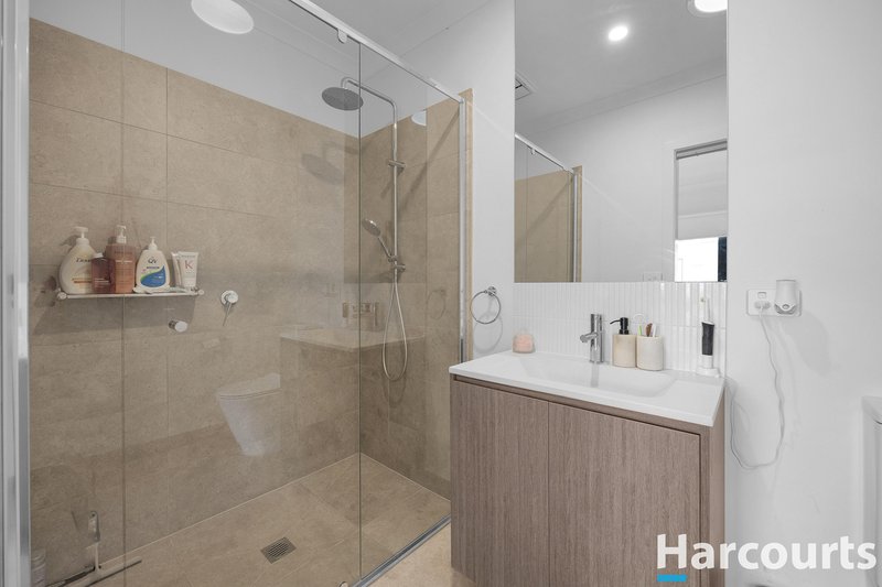Photo - 7 Cultura Walk, Cranbourne West VIC 3977 - Image 13