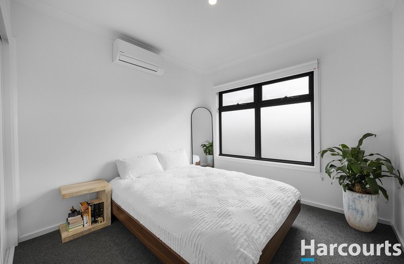 Photo - 7 Cultura Walk, Cranbourne West VIC 3977 - Image 14