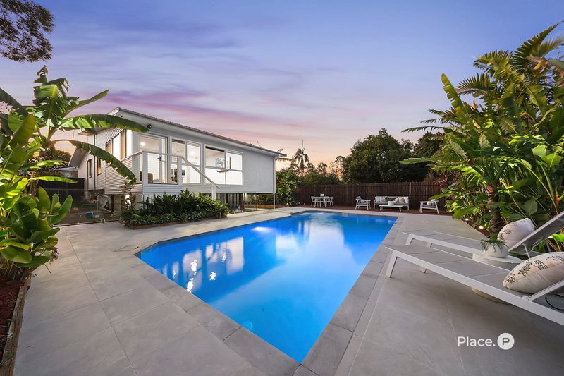 Photo - 7 Culworth Street, Chermside West QLD 4032 - Image 1