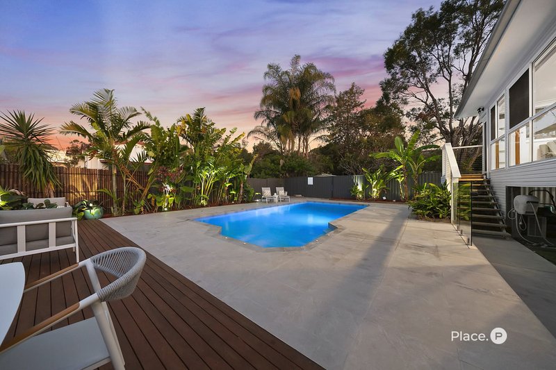 Photo - 7 Culworth Street, Chermside West QLD 4032 - Image 2