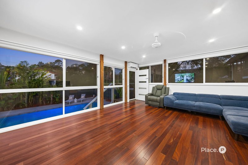 Photo - 7 Culworth Street, Chermside West QLD 4032 - Image 3