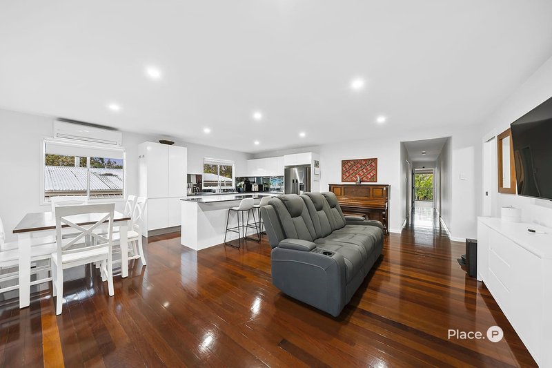 Photo - 7 Culworth Street, Chermside West QLD 4032 - Image 5