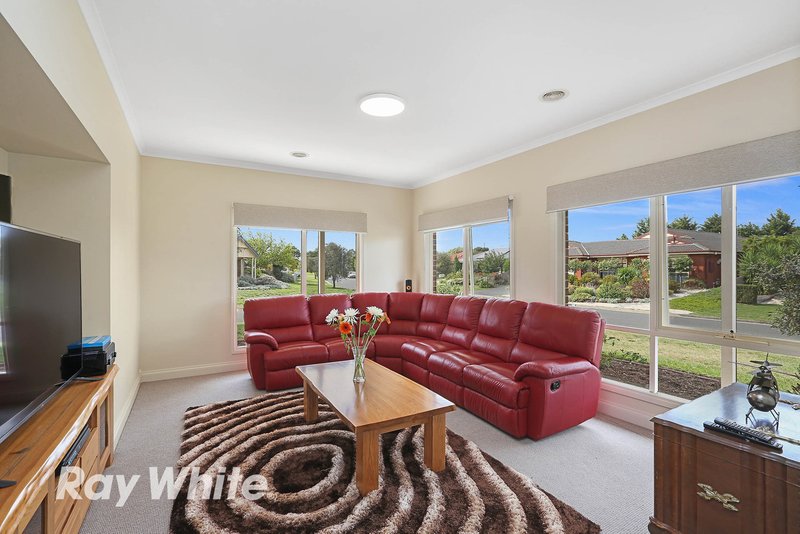 Photo - 7 Cumberland Drive, Lara VIC 3212 - Image 2