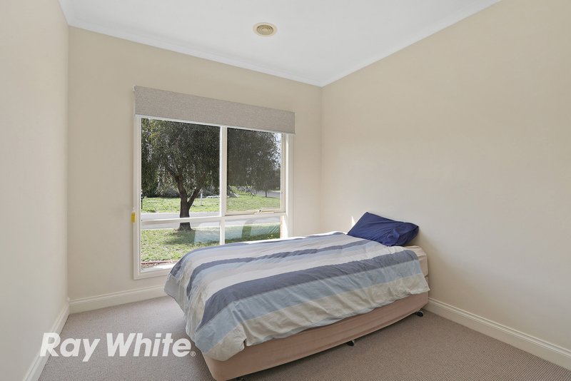 Photo - 7 Cumberland Drive, Lara VIC 3212 - Image 7