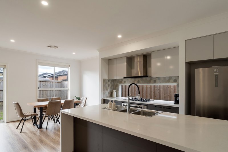 Photo - 7 Cumbungi Road, Beveridge VIC 3753 - Image 4