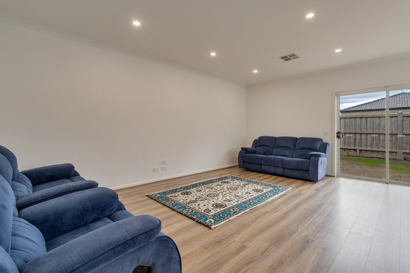 Photo - 7 Cumbungi Road, Beveridge VIC 3753 - Image 7