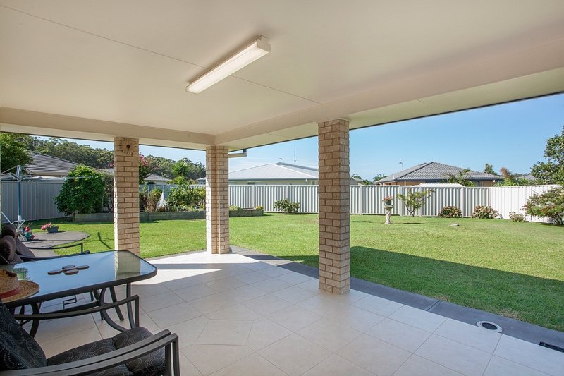 Photo - 7 Curlew Place, Old Bar NSW 2430 - Image 2