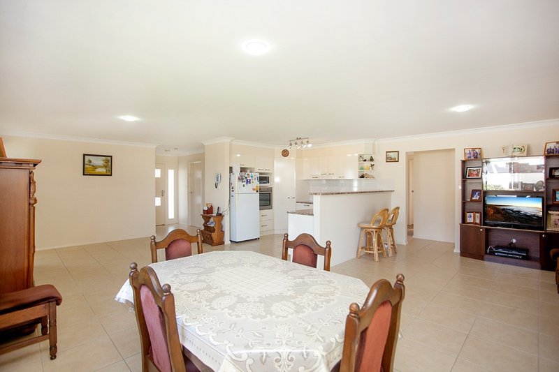 Photo - 7 Curlew Place, Old Bar NSW 2430 - Image 6