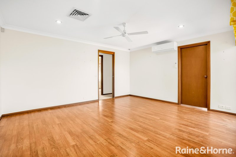 Photo - 7 Currawong Crescent, Leonay NSW 2750 - Image 6