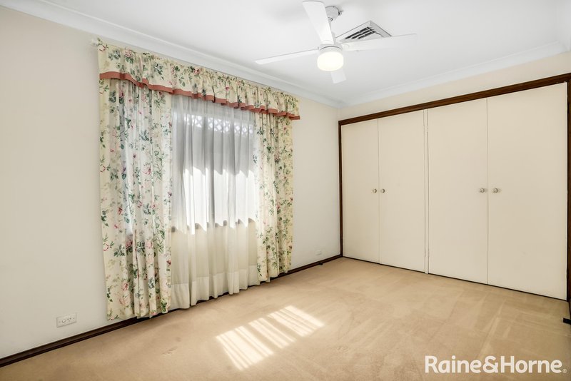 Photo - 7 Currawong Crescent, Leonay NSW 2750 - Image 11