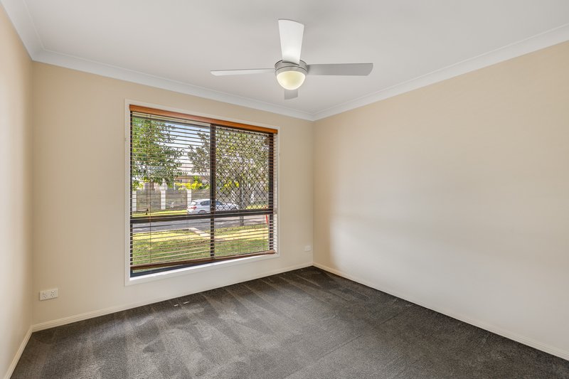 Photo - 7 Currawong Drive, Highfields QLD 4352 - Image 12