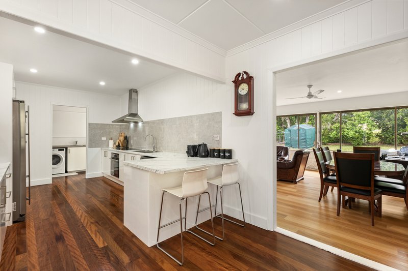 Photo - 7 Curwen Terrace, Chermside QLD 4032 - Image 2