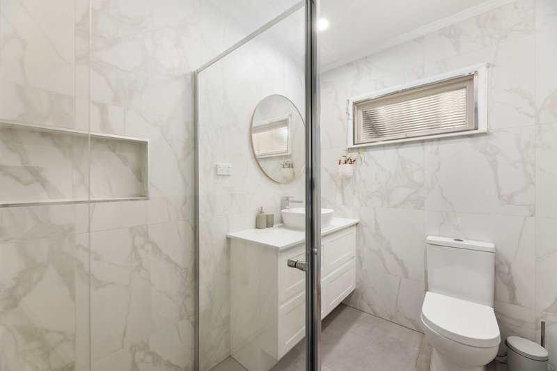 Photo - 7 Curwen Terrace, Chermside QLD 4032 - Image 12