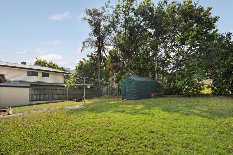 Photo - 7 Curwen Terrace, Chermside QLD 4032 - Image 13