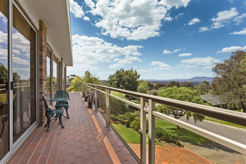 Photo - 7 Cuthbert Court, Wheelers Hill VIC 3150 - Image 16