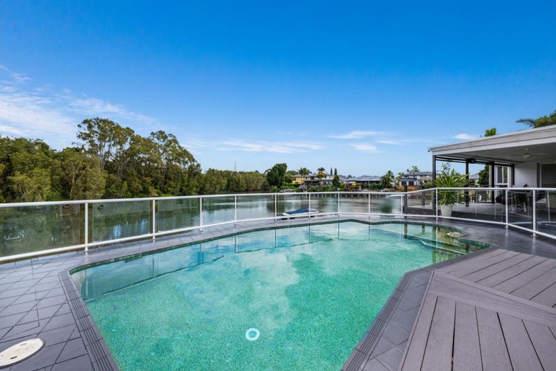 7 Cutwater Close, Clear Island Waters QLD 4226