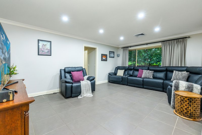 Photo - 7 Daintree Place, Kellyville NSW 2155 - Image 7