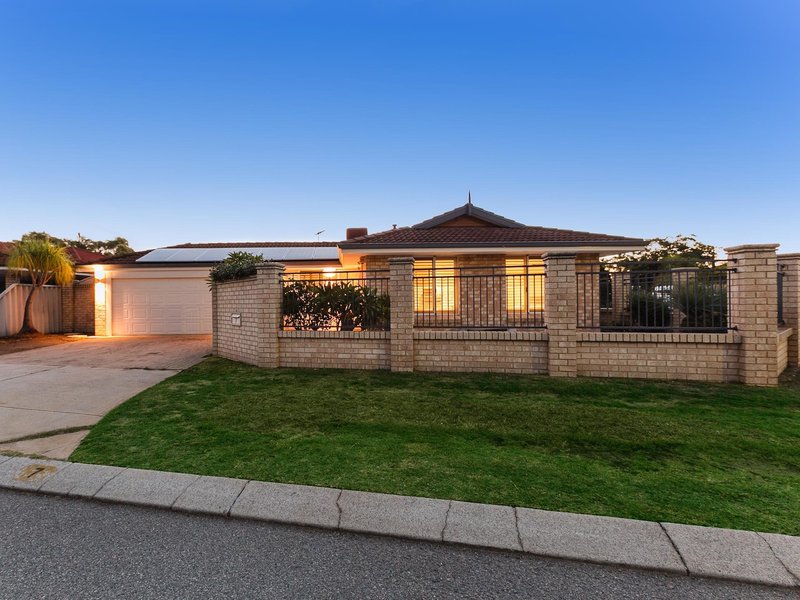 Photo - 7 Daley Close, Atwell WA 6164 - Image 4