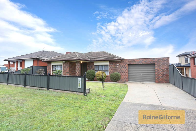 7 Dalton Court, Meadow Heights VIC 3048