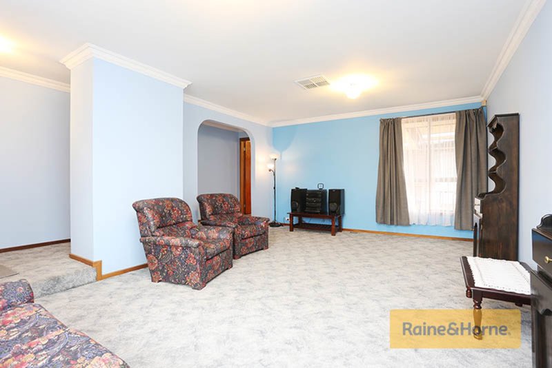 Photo - 7 Dalton Court, Meadow Heights VIC 3048 - Image 3