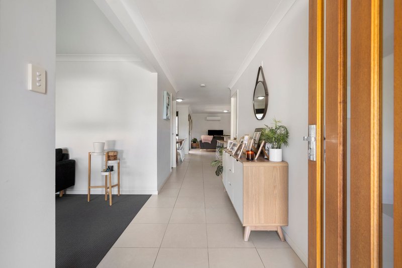 Photo - 7 Dandalup Avenue, Ormeau Hills QLD 4208 - Image 7
